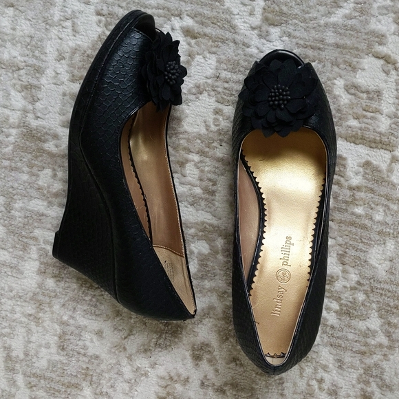 Lindsay Phillips Python Print  Floral Peep Toe Wedge 7M Black - Picture 11 of 17